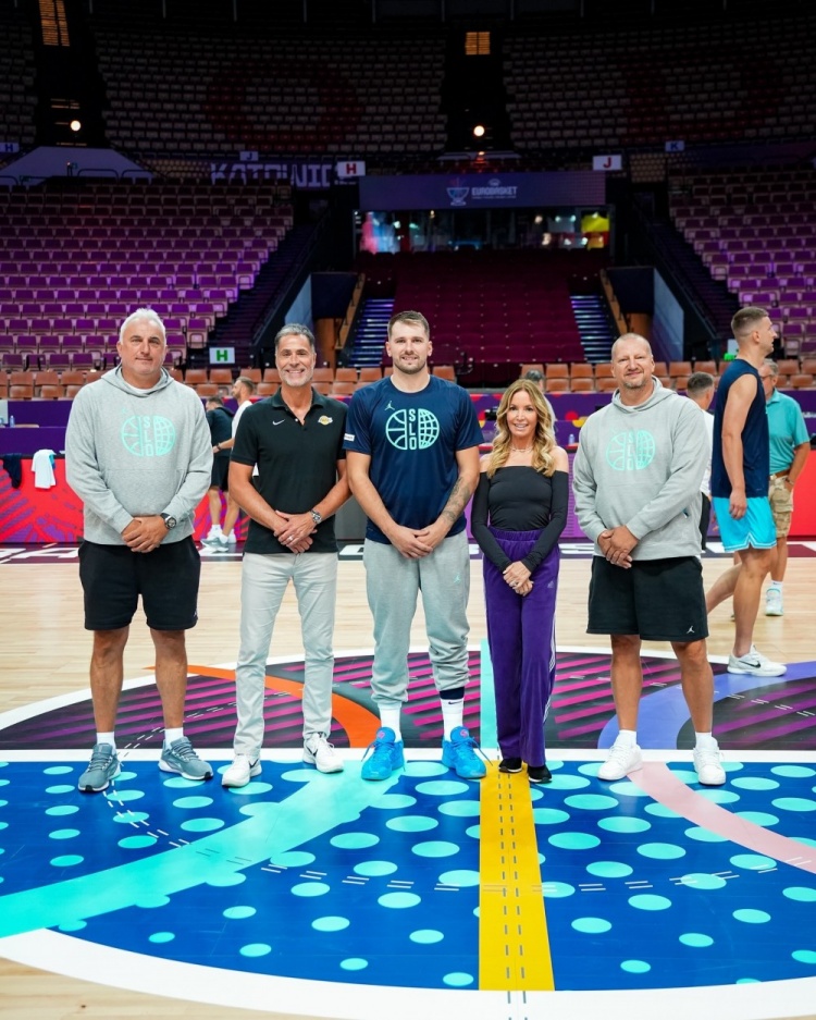 华体会官网-高水平赛事&amp;球星云集！湖人、雄鹿、开拓者等队管理层观战欧锦赛