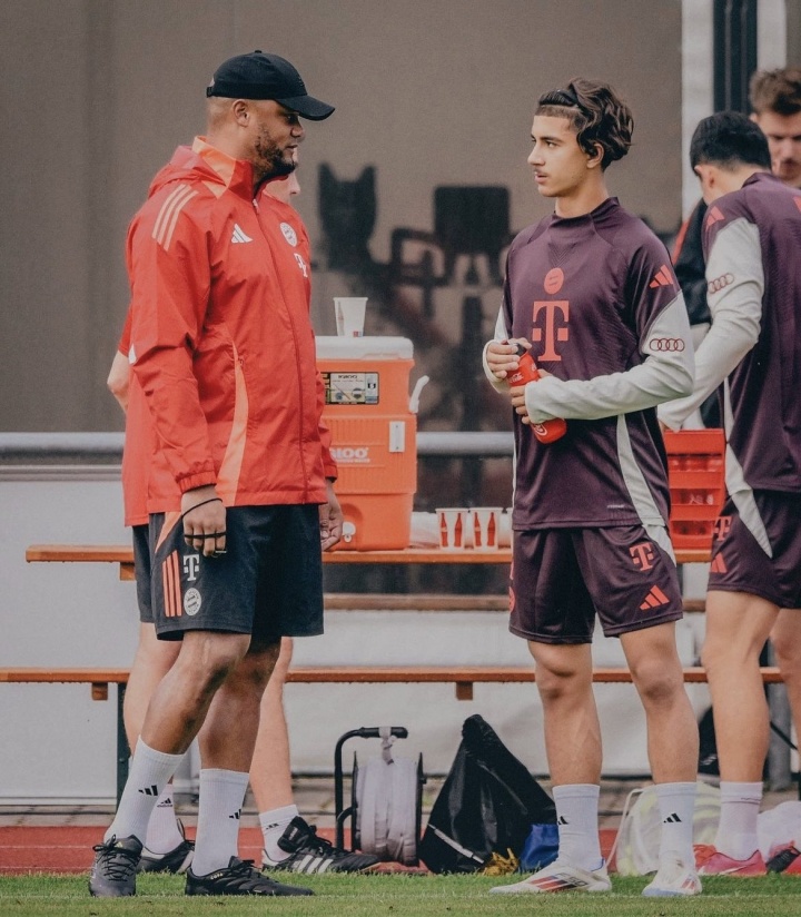 华体会app下载-记者:多队有意明夏免签拜仁18岁边锋利奇纳,拜仁希望与球员续约