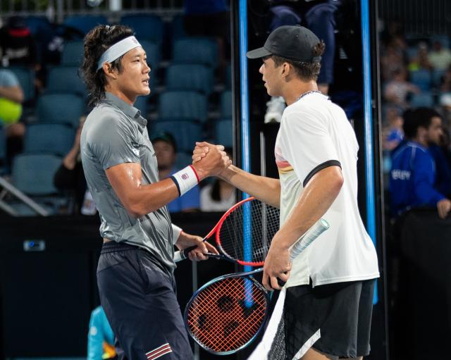 华体会app下载-张奔斗：资格赛输给300大 张之臻身陷连败